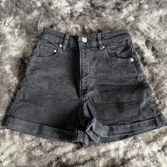 H&M Pants - H&M &Denim High Waisted Mom Shorts Vintage Style 0